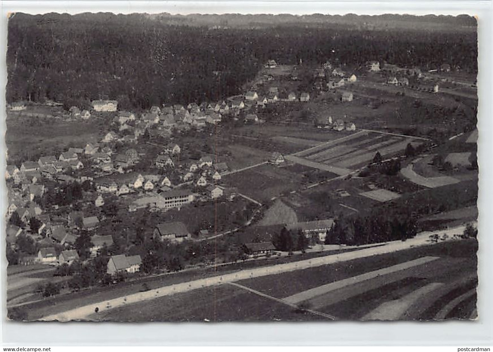 Deutschland - Muensingen (BW) Gesamtansicht - Jugendherberge - Schwimmbad
