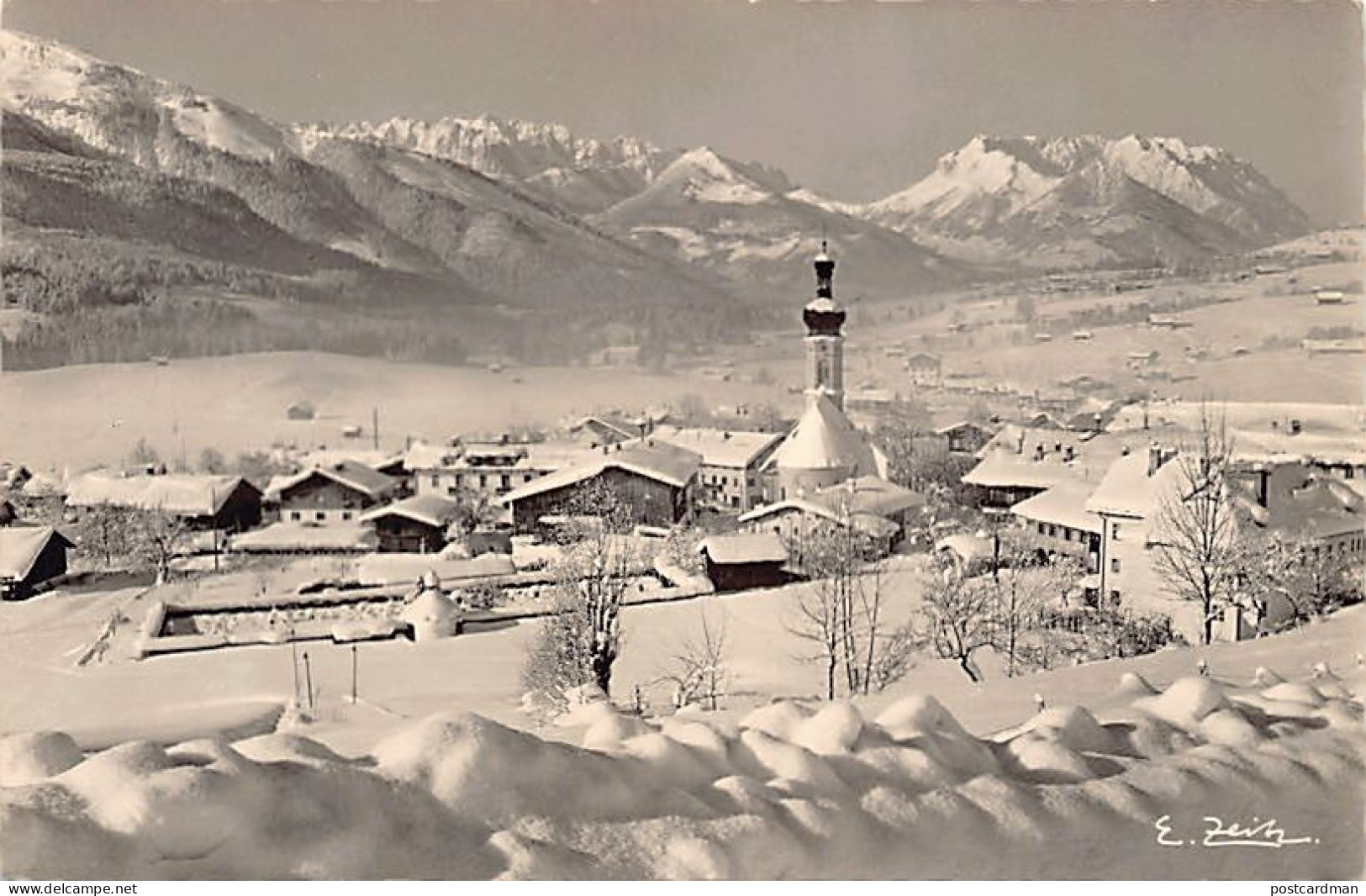 Deutschland - REIT IM WINKL - Totalansicht mit Kaisergebirge