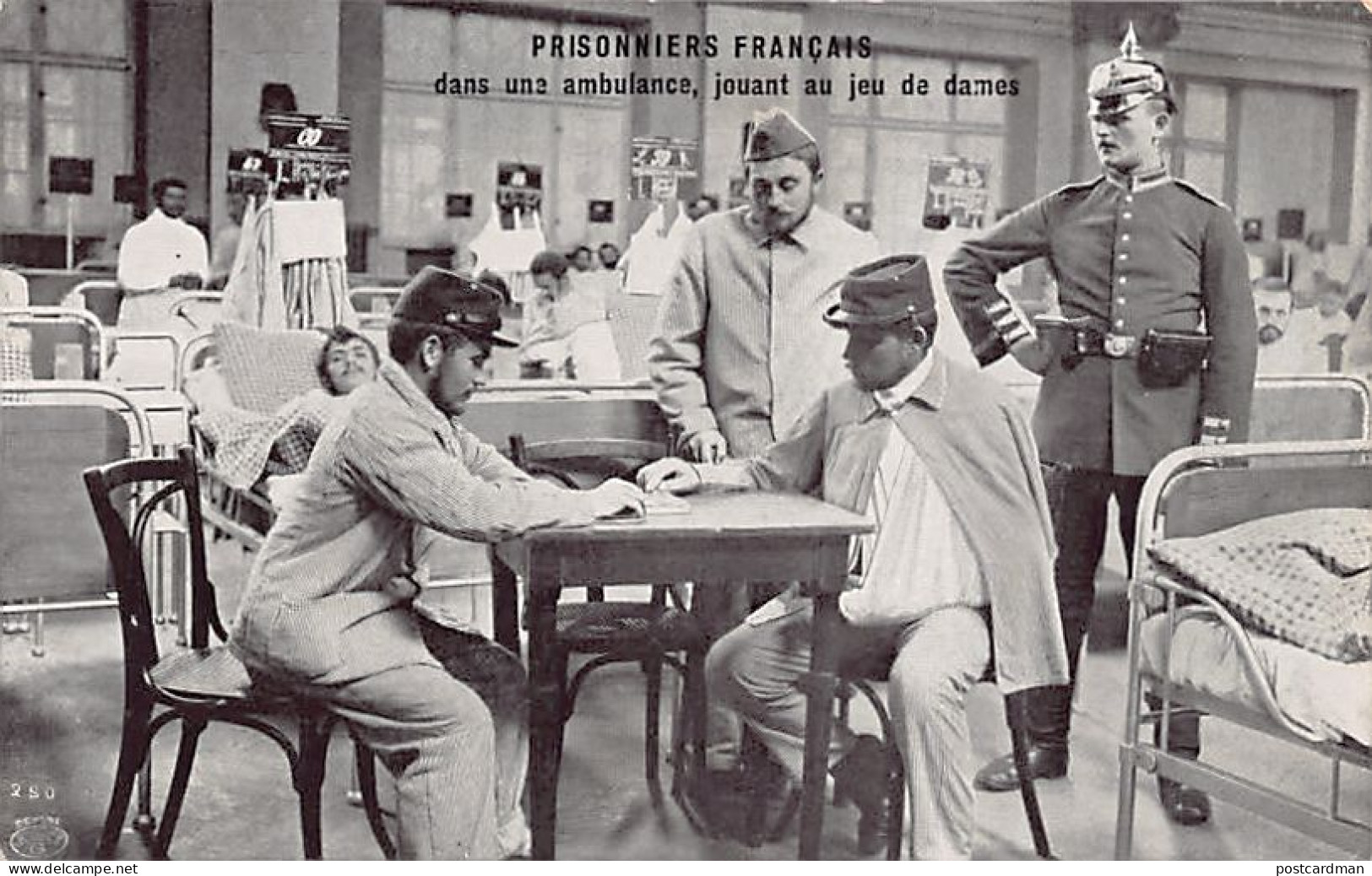 Deutschland - ZOSSEN Kriegsgefangenenlager - Verwundete Gefangene spielen Dame.