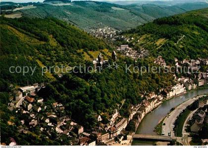 Altena Lenne Bergstadt Burg ueber Lenne und Nettetal Fliegeraufnahme