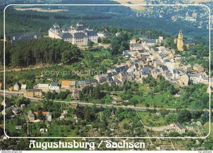 Augustusburg Blick auf den Ort und Schloss Augustusburg