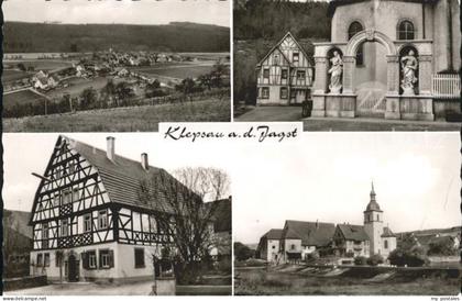 Klepsau Statuen Felder altes Haus