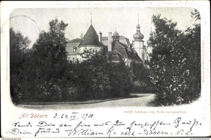 CPA Alt Döbern Altdöbern Niederlausitz, Gräfl. Schloss vom Park aus gesehen