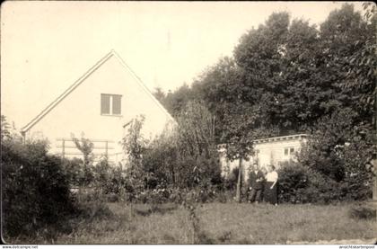 Photo CPA Mühlenbeck Mühlenbecker Land, Wohnhaus, Garten, Anwohner