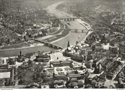 Dresden Fliegeraufnahme Bruecken