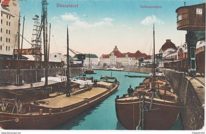 DÜSSELDORF (Rhénanie-du-Nord-Westphalie) Hafeneinfahrt