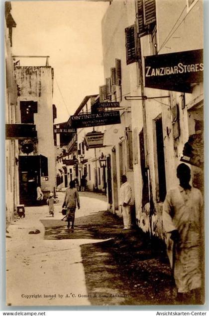 13540509 - Tansania Zanzibars Store  Strasse in der Stadt  mit Geschaeften