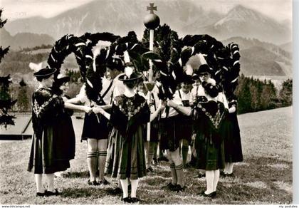 Fuessen Allgaeu GT und HV Neuschwanstoaner Fuessen Kronentanz