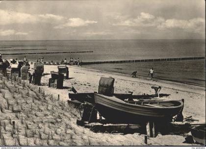 Graal-Mueritz Ostseebad Graal-Mueritz Strand Boot