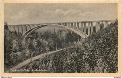Teufelsbrücke der Autobahn bei Hermsdorf