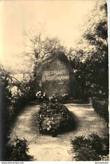 Kloster Insel Hiddensee, Gerhart-Hauptmann-Ruhestätte