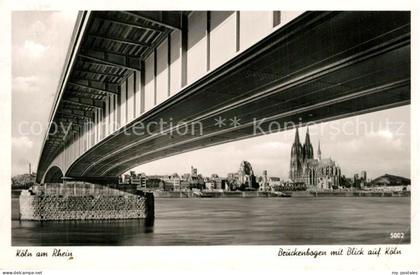Koeln Rhein Brueckenbogen Blick auf Koeln