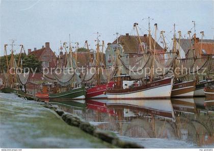 Greetsiel Krummhoern Aurich Niedersachsen Kutterhafen