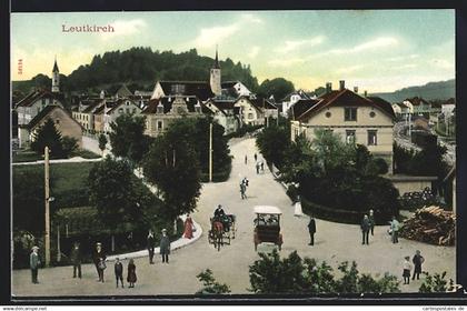 AK Leutkirch, Strassenpartie in der Ortschaft