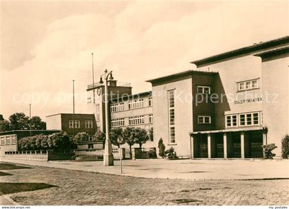Luckenwalde Stadttheater mit Ernst Thaelmann Schule