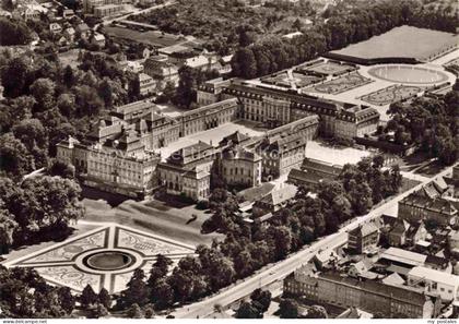 LUDWIGSBURG  BW Schloss Ludwigsburg mit Gartenschau Bluehendes Barock Fliegerauf