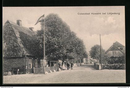 AK Howacht /Ostsee bei Lütjenburg, Strassenpartie mit Gasthof