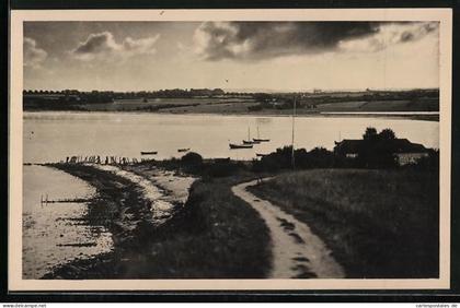 AK Lütjenburg, Stranpartie mit Fischerbooten