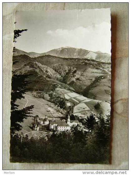 Münstertal   -  St. Trudpert  mit Blick zum  Belchen   D105686