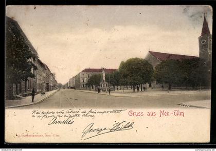 AK Neu-Ulm, Strassenansicht mit Denkmal und Kirche
