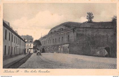 Küstrin-A. Kostrzyn Der hohe Cavalier Strasse alte Auto