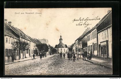 AK Neustadt /Dosse, Strassenpartie mit Blick zur Kirche