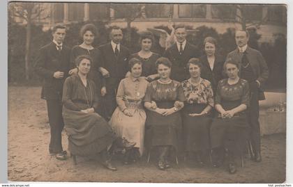 (81367) Foto AK Bad Zwischanahn, Personen am Kurhaus, 1921