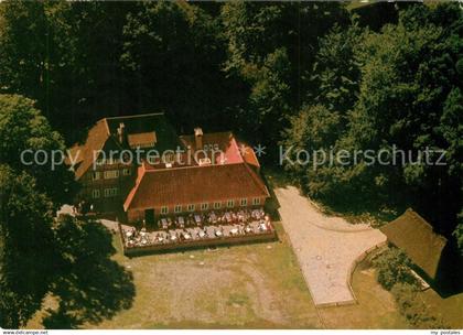 Wilsede Lueneburger Heide Naturschutzpark Lueneburger Heide Zum Heidemuseum Flie