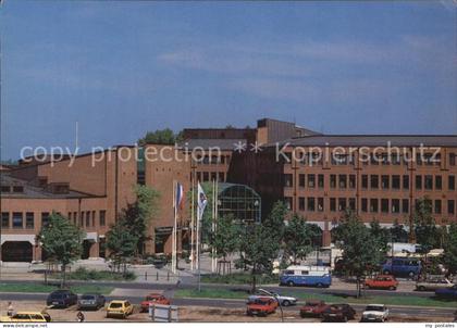 Norderstedt Rathaus mit Wochenmarkt