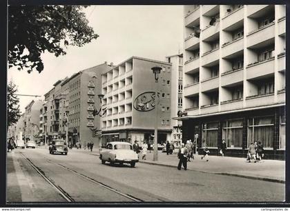 AK Berlin-Prenzlauer Berg, Schönhauser Allee mit Geschäften