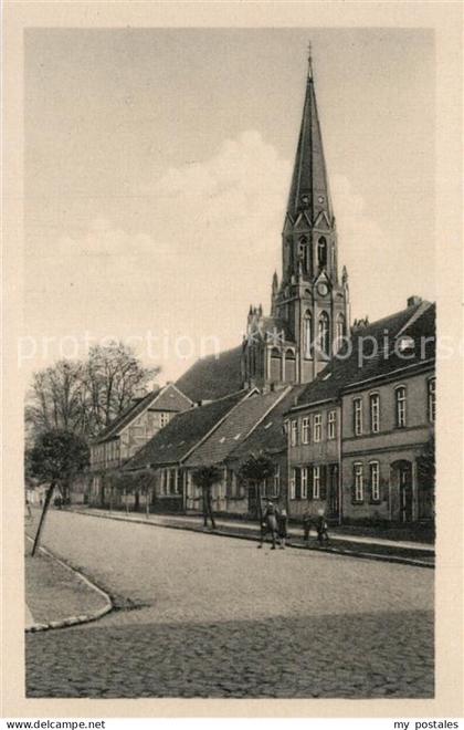 Pritzwalk Gruenstrasse mit St Nicolai Kirche
