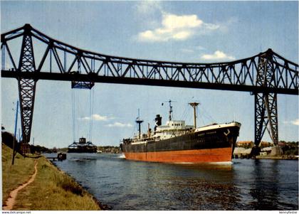 Rendsburg, Hochbrücke mit Schwebefähre