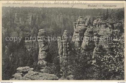 Rosenthal-Bielatal Felsenpartie mit Schieferturm Erzgebirge