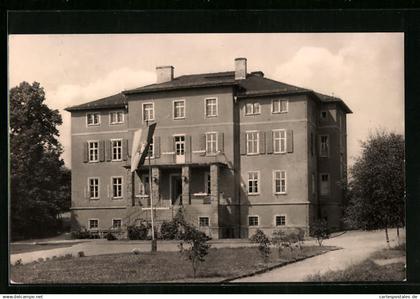 AK Weissbach /Kr. Schmölln, Kindersanatorium mit Beflaggung