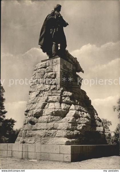 Seelow Maerkisch-Oderland Brandenburg Sowjetisches Ehrenmal