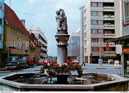 Sindelfingen Marktbrunnen mit Schwaetzweibern