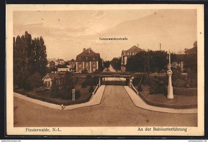 AK Finsterwalde /N.-L., An der Bahnunterführung in der Sonnewalderstrasse