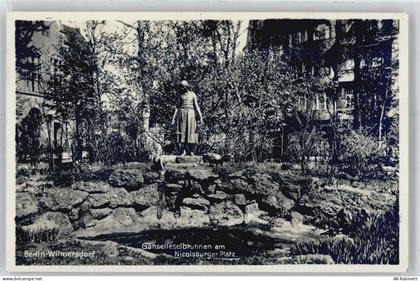10115 W1000 Wilmersdorf - Gänselieselbrunnen am Nicolsburger Platz - 51078631