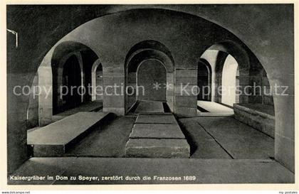 Speyer Rhein Kaisergraeber im Dom zu Speyer