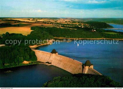 Moehnetalsperre Sperrmauer Stausee Fliegeraufnahme