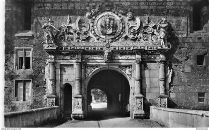L311 Germany Universitaetsstadt Tuebingen Hohen-Tuebingen Castle Gate postcard