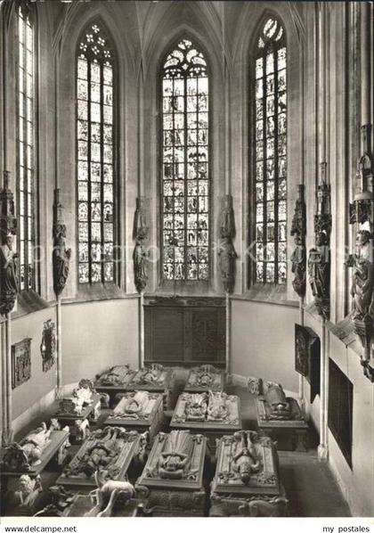 Tuebingen Stiftskirche Statuen der Apostel und herzogliche Grablege
