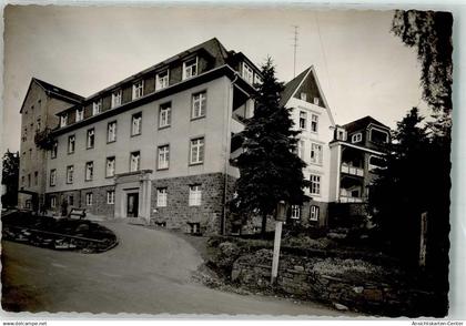 39843184 - Waldbroel