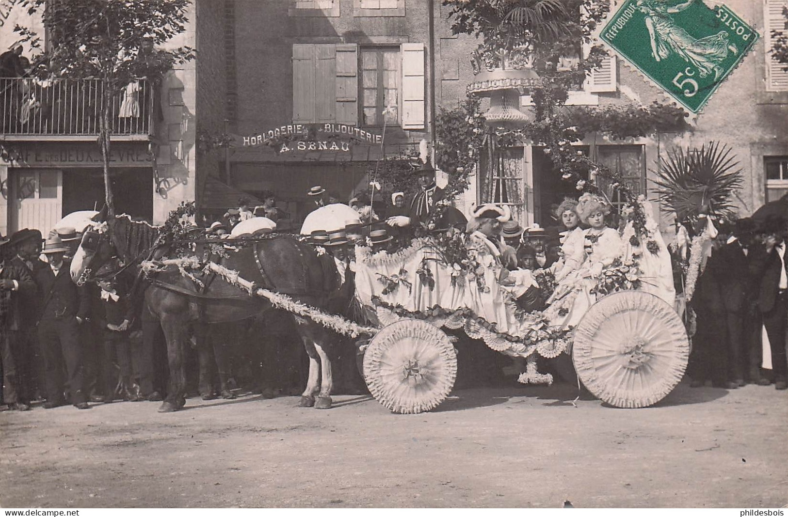 DEUX SEVRES  COULONGES SUR L'AUTIZE ( carte photo)  Cavalcade