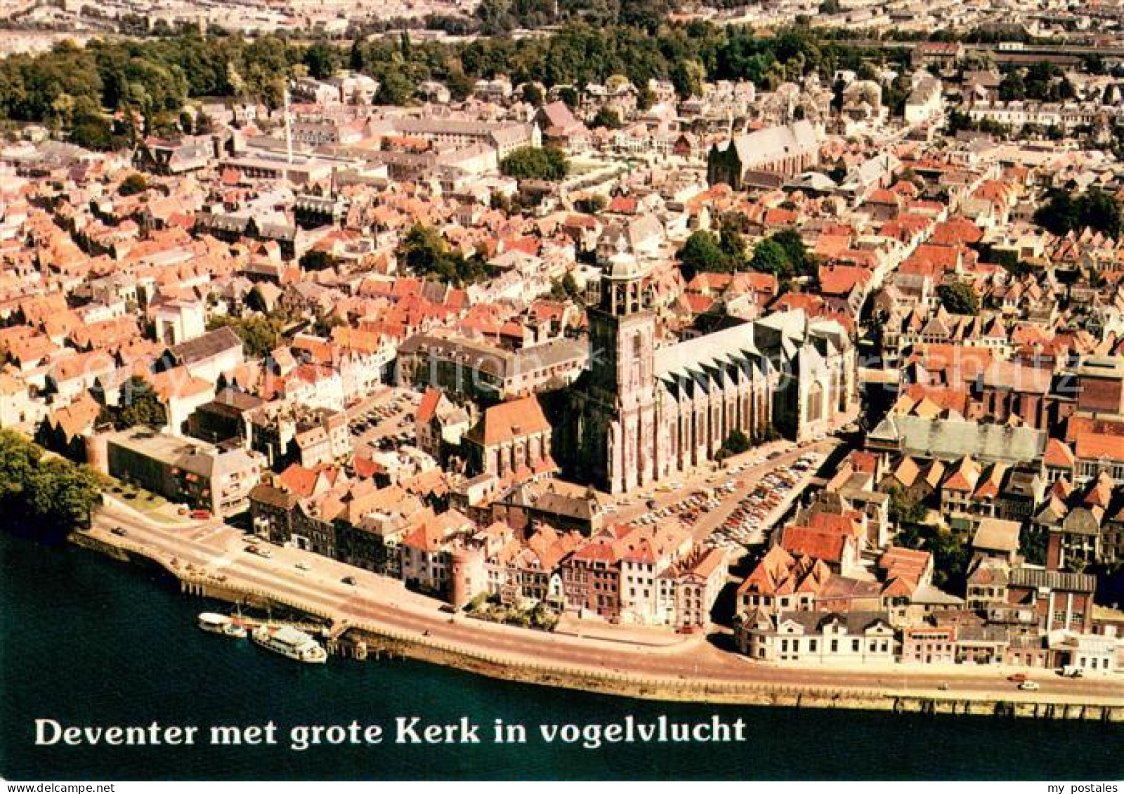 Deventer met grote Kerk in vogelvlucht