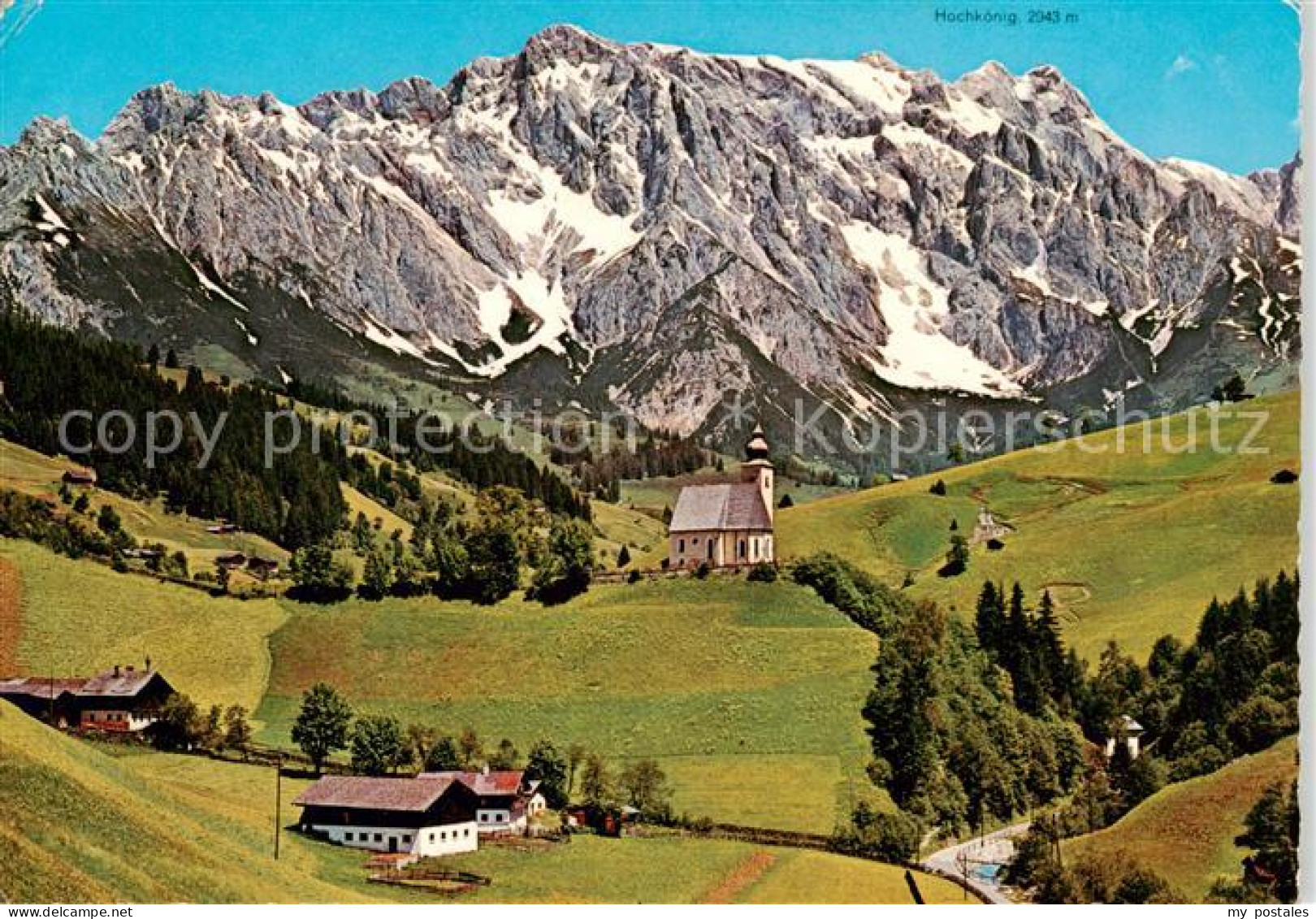 Dienten Hochkoenig AT Panorama mit Kirche