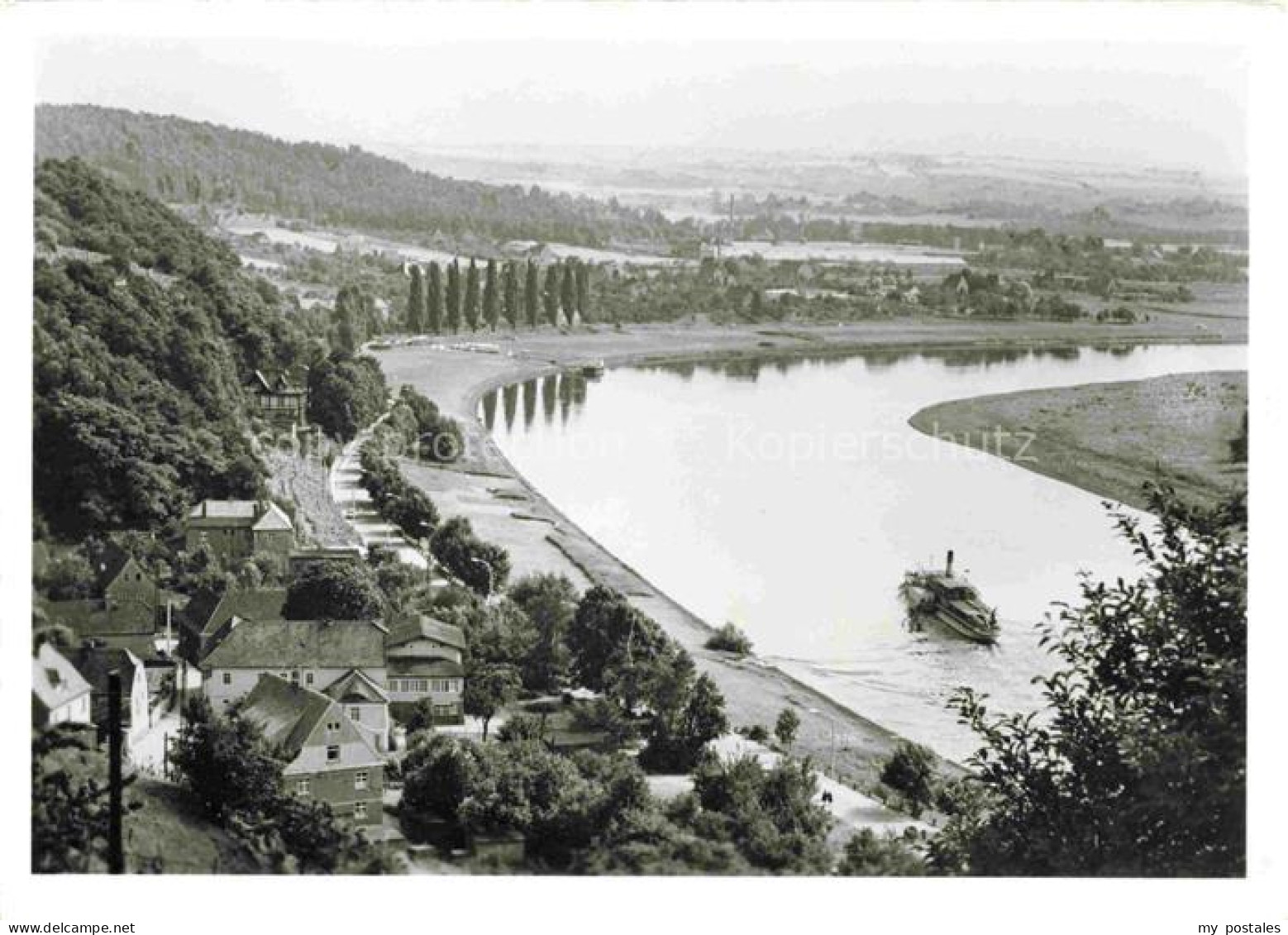 Diesbar-Seusslitz Nuenchritz Sachsen Partie an der Elbe