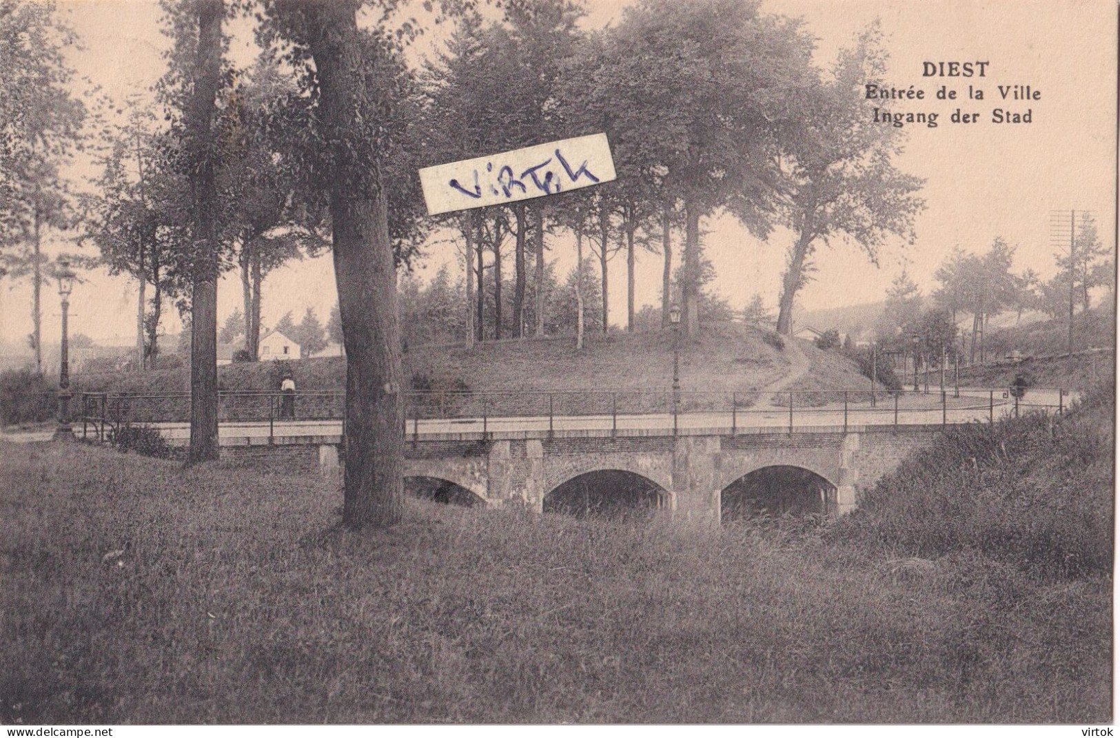 DIEST :   ingang der stad  (  zie zegel & afstempeling )