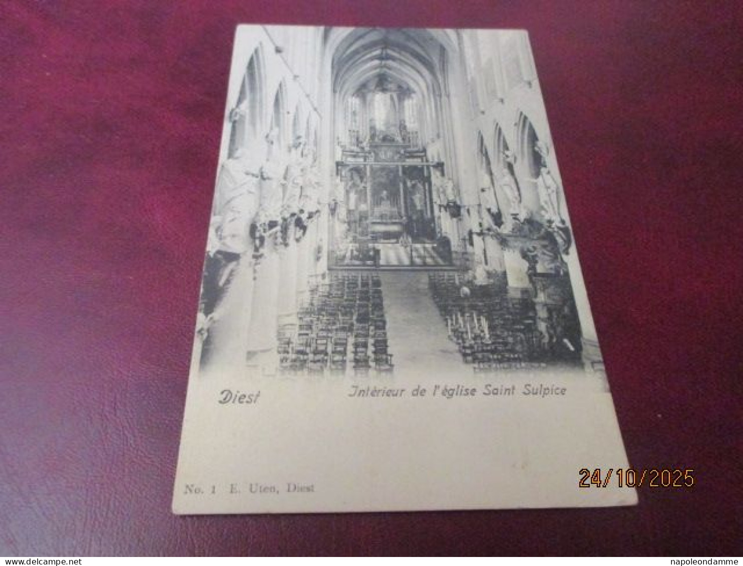 Diest ,Intereur de l'Eglise  Saint Sulpice