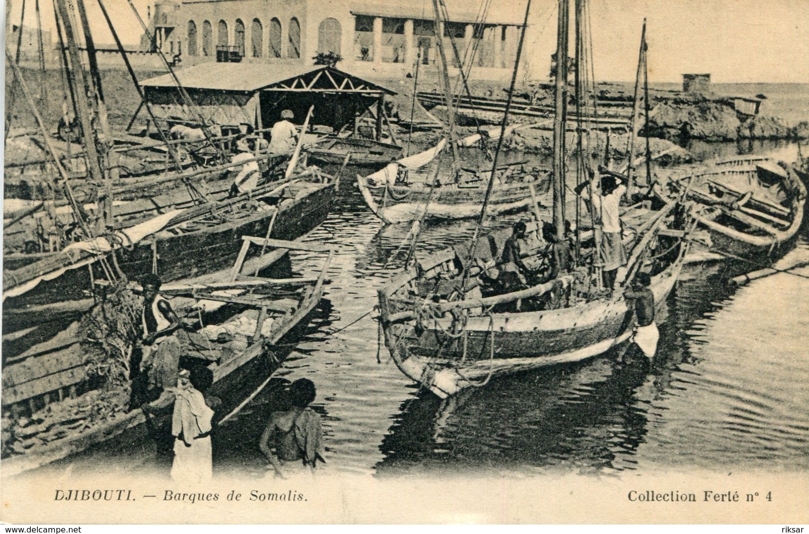 DJIBOUTI(BATEAU DE PECHE)